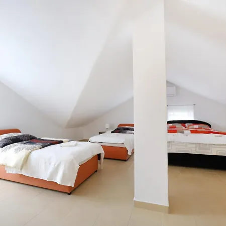 アパート Kapetan *